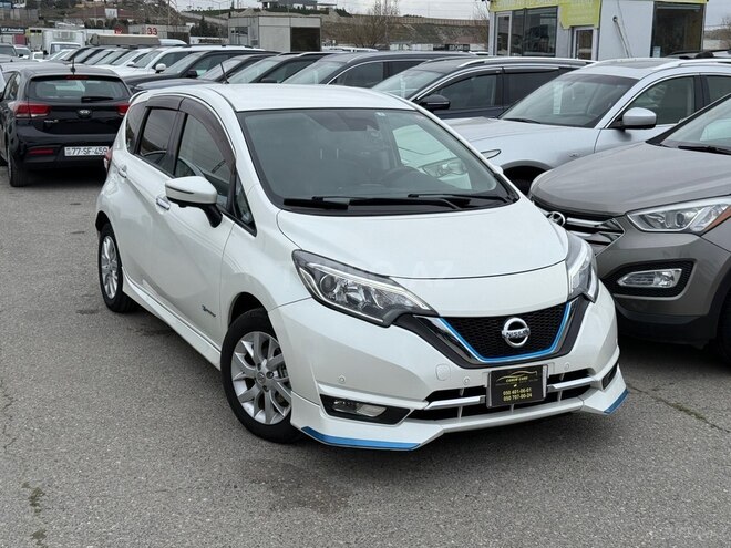 Nissan Note-2