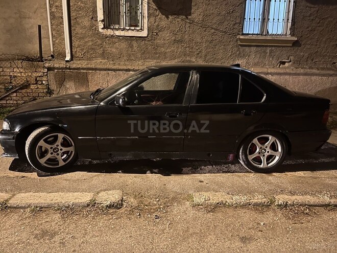 BMW 318 1992, 485,900 km - 1.8 l - Bakı