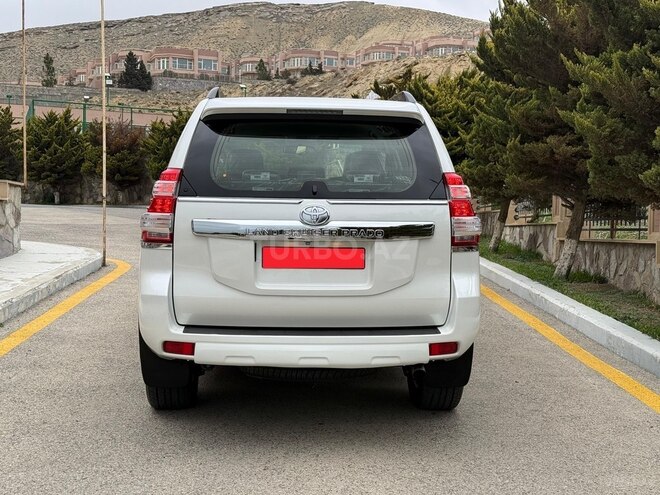 Toyota Land Cruiser Prado 2015, 135,000 km - 2.7 л - Bakı