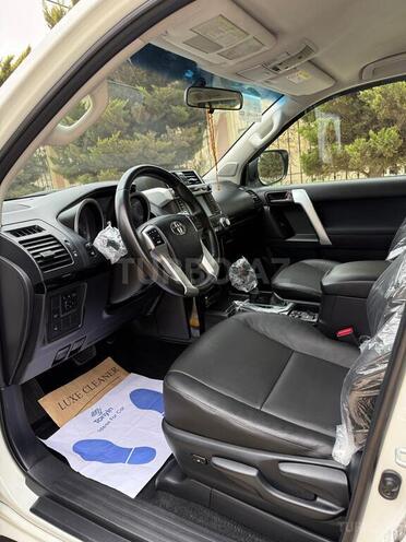 Toyota Land Cruiser Prado 2015, 135,000 km - 2.7 л - Bakı