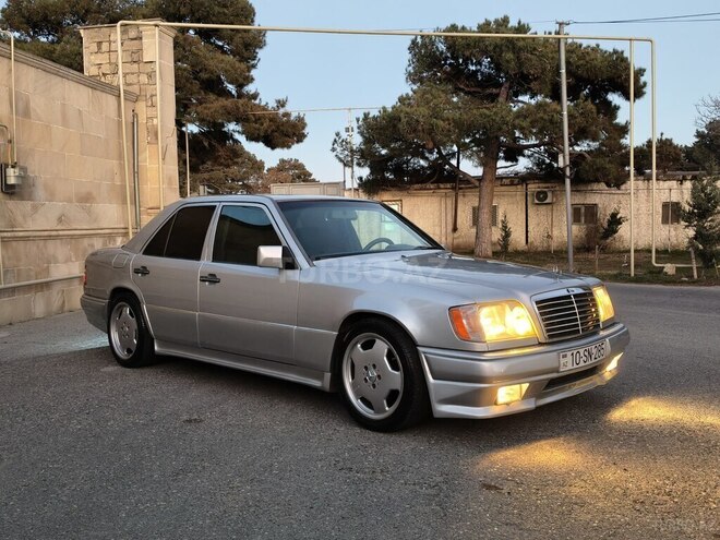 Mercedes E 220 1995, 402,000 km - 2.2 l - Bakı