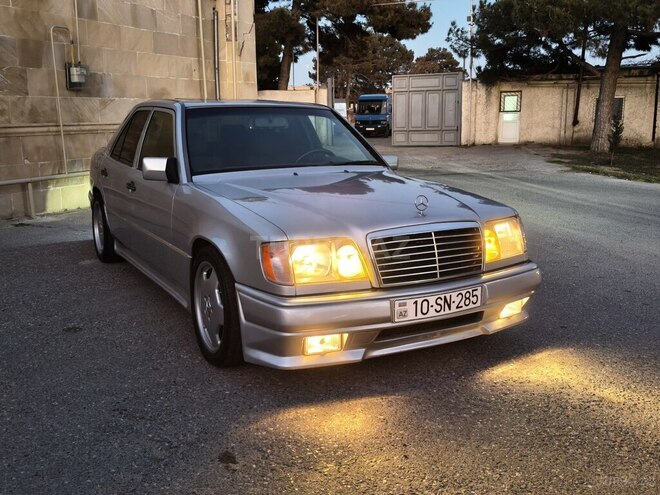 Mercedes E 220 1995, 402,000 km - 2.2 l - Bakı