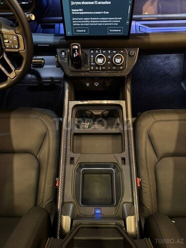 Land Rover Defender 2024, 22,000 km - 2.0 л - Bakı