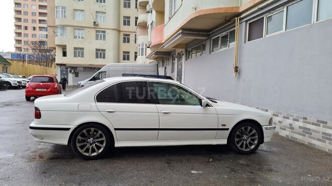 BMW 528 1998, 260,000 km - 2.8 l - Bakı