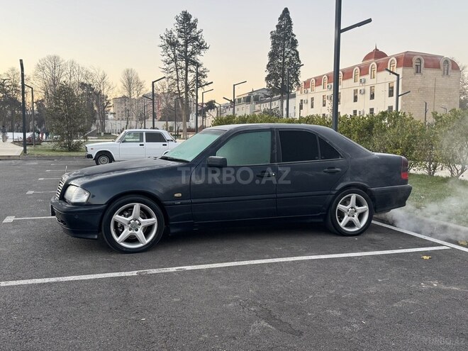 Mercedes C 240 2000, 378,000 km - 2.4 l - Gəncə