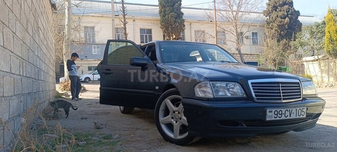 Mercedes C 240 2000, 378,000 km - 2.4 l - Gəncə