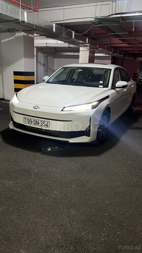 Changan Qiyuan A05-3