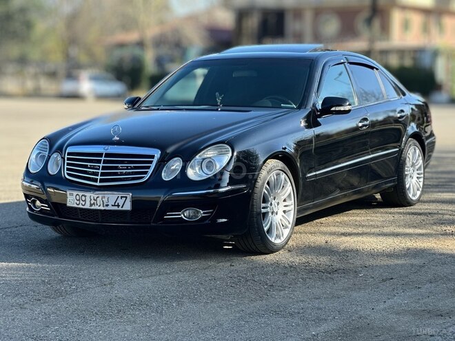 Mercedes E 220-1