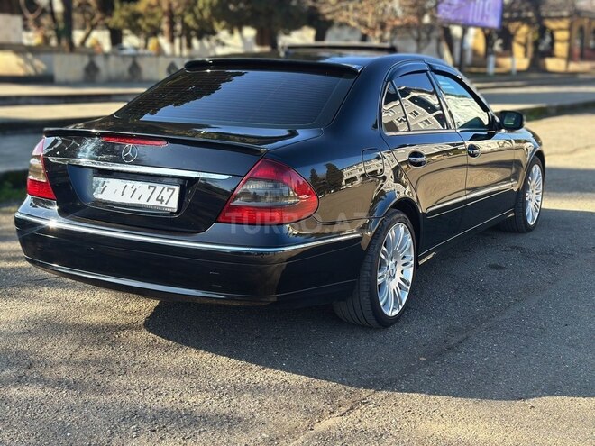 Mercedes E 220-3