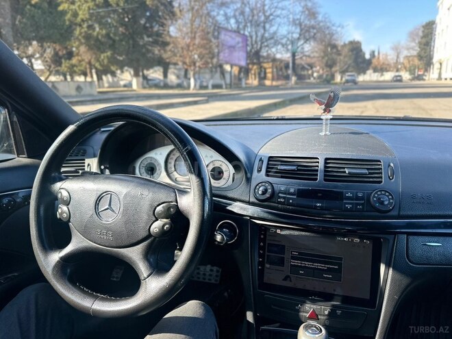 Mercedes E 220-5