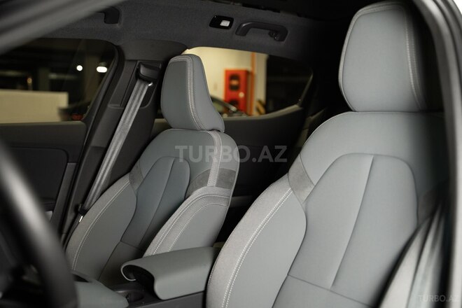 Polestar 2-11