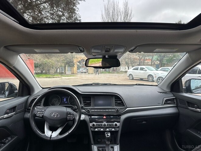 Hyundai Elantra 2019, 123,919 km - 2.0 l - Bakı