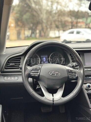 Hyundai Elantra 2019, 123,919 km - 2.0 l - Bakı