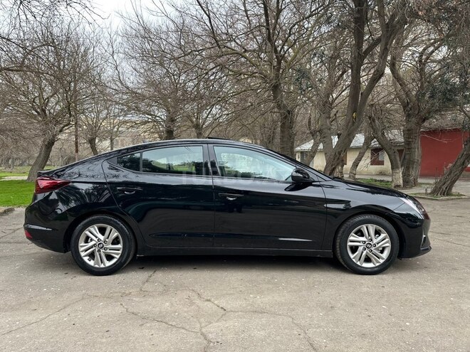 Hyundai Elantra 2019, 123,919 km - 2.0 l - Bakı