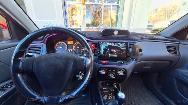 Kia Rio-5