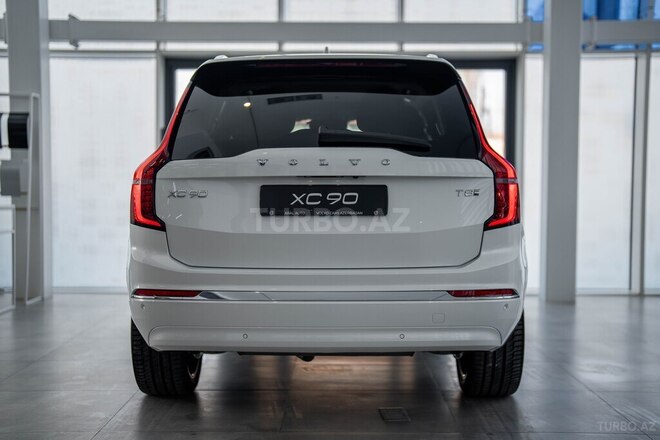 Volvo XC90-2