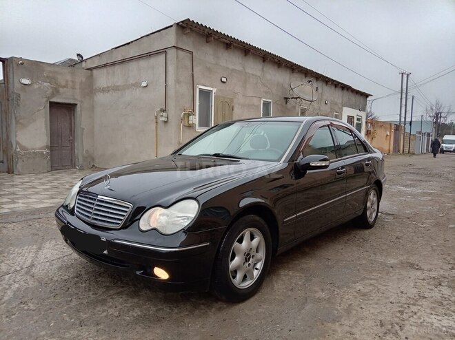 Mercedes C 200 2001, 142,000 km - 2.0 л - Xırdalan