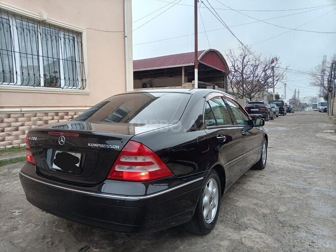 Mercedes C 200 2001, 142,000 km - 2.0 л - Xırdalan