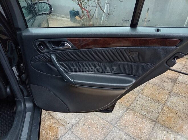 Mercedes C 200 2001, 142,000 km - 2.0 л - Xırdalan