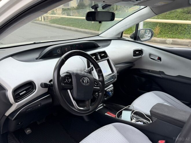 Toyota Prius 2018, 161,000 km - 1.8 л - Bakı