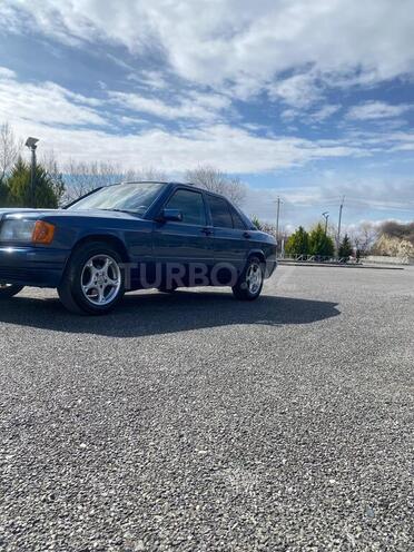 Mercedes 190 1990, 582,200 km - 2.0 l - Şəki