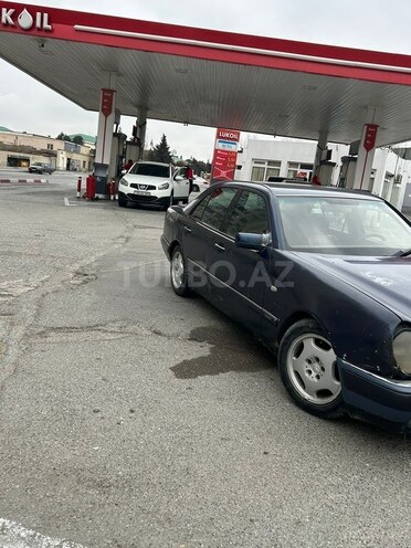 Mercedes E 200 1998, 356,400 km - 2.0 l - Bakı