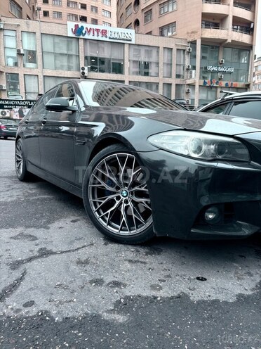BMW 528-2