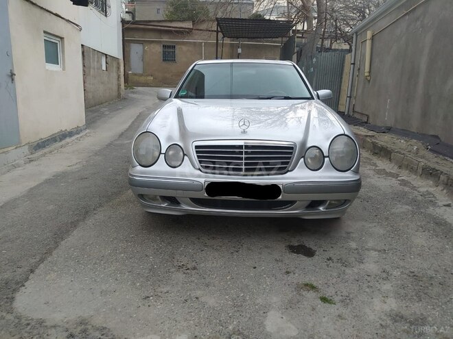 Mercedes E 240 2000, 295,124 km - 2.4 l - Bakı
