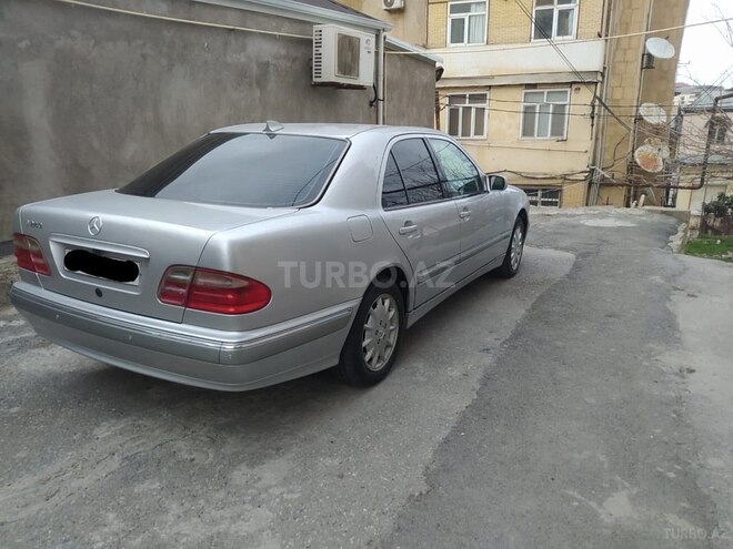 Mercedes E 240 2000, 295,124 km - 2.4 l - Bakı