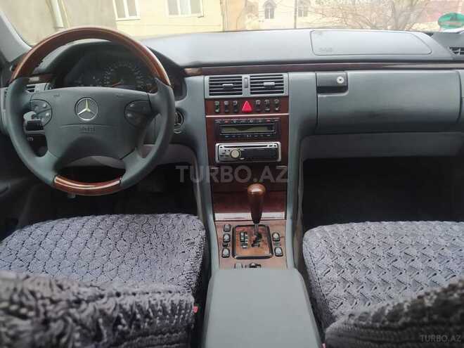Mercedes E 240 2000, 295,124 km - 2.4 l - Bakı
