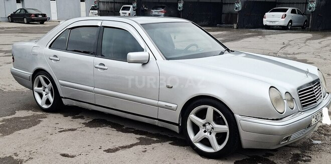 Mercedes E 240 1998, 421,000 km - 2.4 l - Bakı