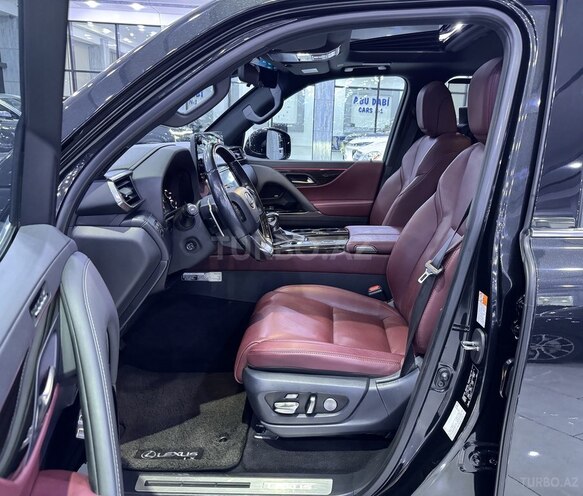Lexus LX 500d-11