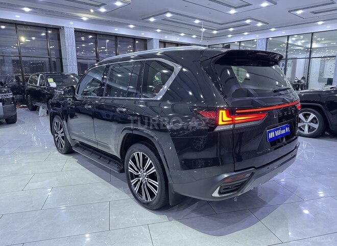 Lexus LX 500d-6