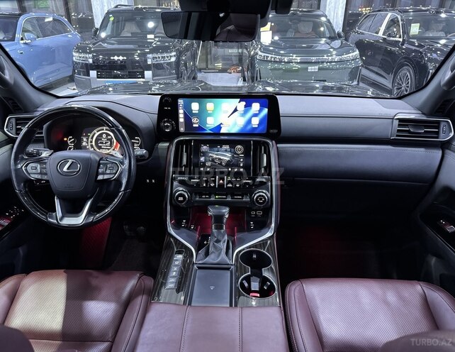 Lexus LX 500d-8