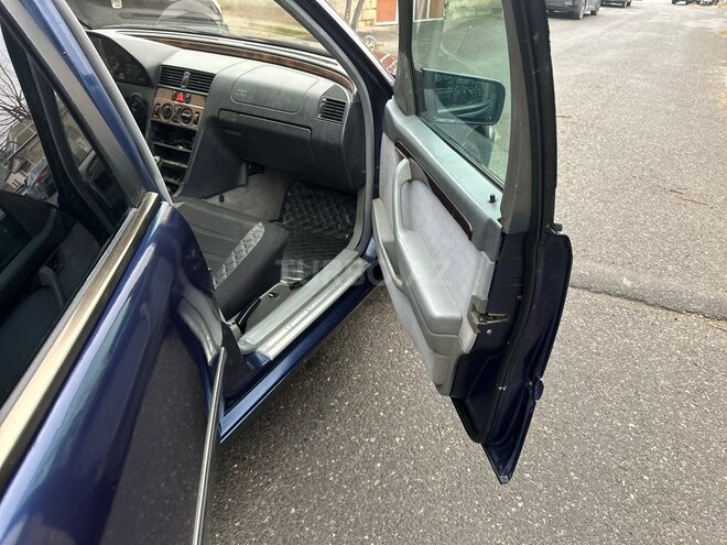 Mercedes C 180 1996, 380,000 km - 1.8 l - Bakı