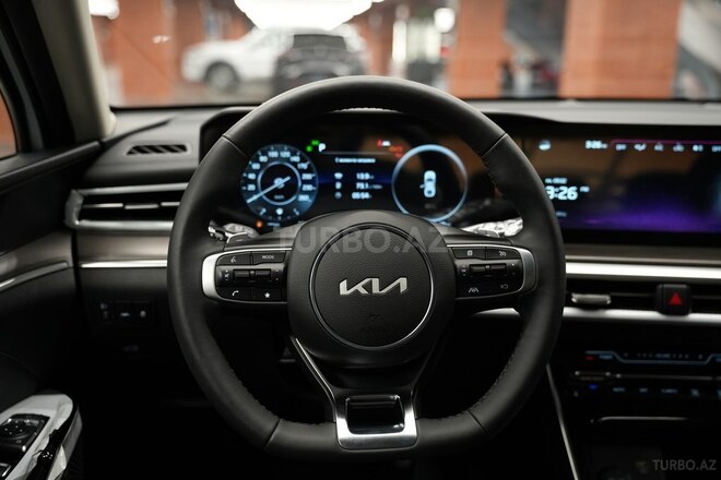 Kia K5-7