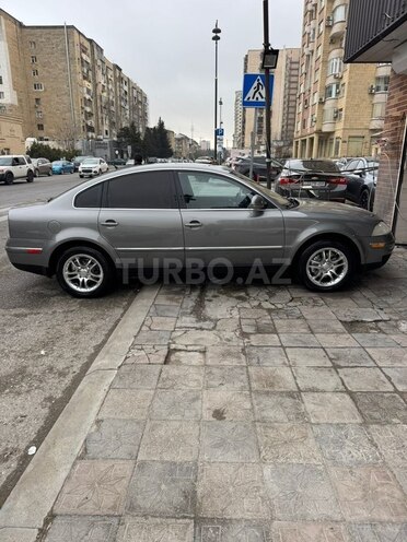 Volkswagen Passat 2004, 274,213 km - 1.8 l - Bakı