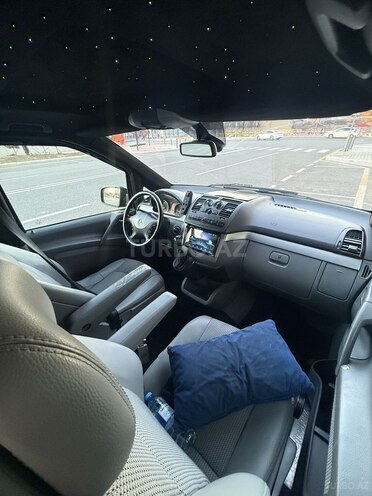 Mercedes Viano-7