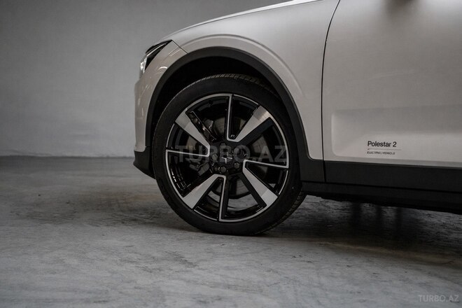 Polestar 2-8