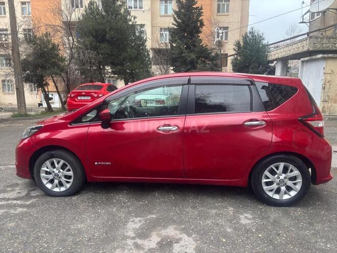 Nissan Note-4