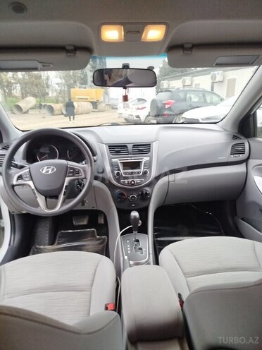 Hyundai Accent 2017, 201,339 km - 1.6 l - Bakı