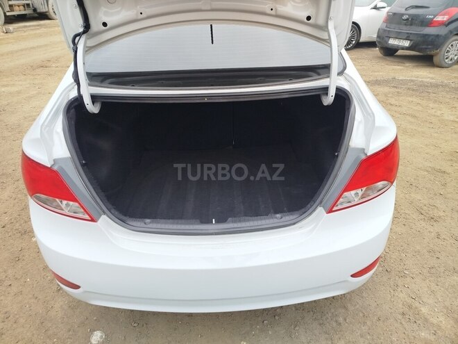 Hyundai Accent 2017, 201,339 km - 1.6 l - Bakı