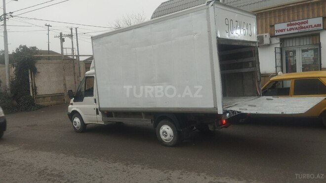Ford Transit-5