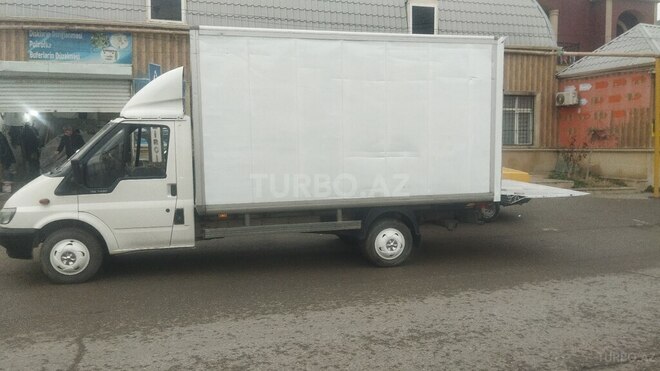 Ford Transit-6