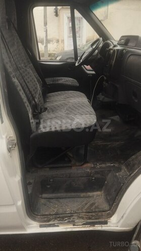 Ford Transit-7