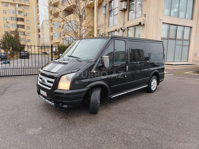 Ford Transit-18
