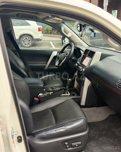 Toyota Land Cruiser Prado 2012, 300,000 km - 4.0 l - Bakı