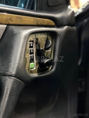 Mercedes E 230 1996, 540,000 km - 2.3 l - Bakı