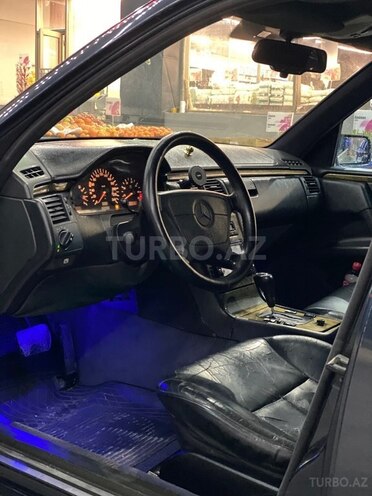 Mercedes E 230 1996, 540,000 km - 2.3 l - Bakı