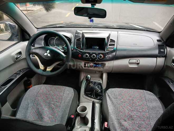 Mitsubishi L200 2012, 467,000 km - 2.5 l - Bakı